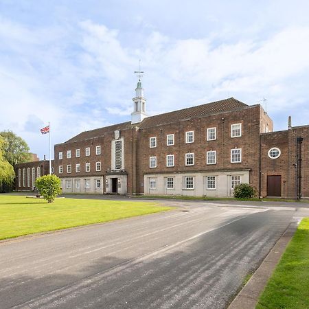 The Derby Conference Centre - Shared Accomodation Exterior foto